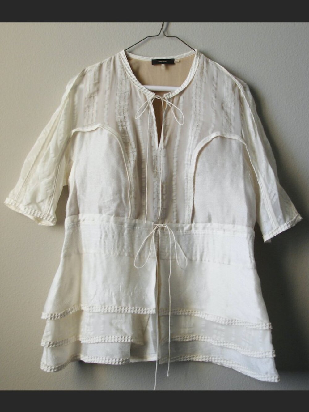 Vera Wang Cream Tiered Peasant Blouse